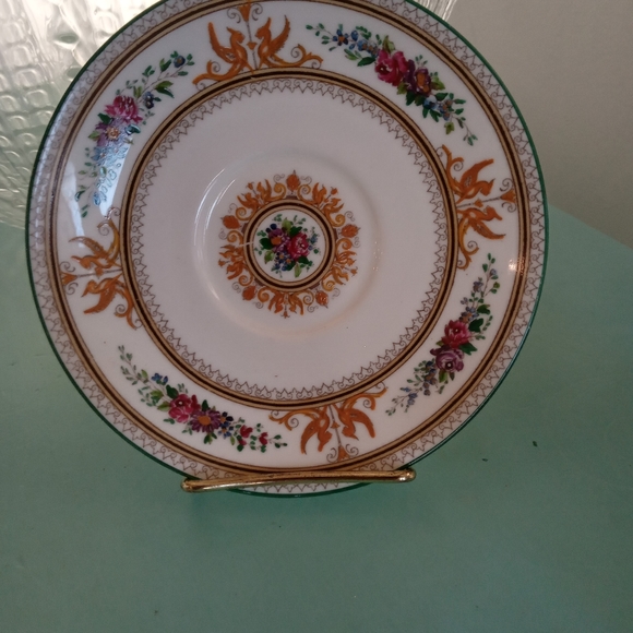 Wedgwood Columbia Double Handle Teacup and Saucer - Picture 7 of 9